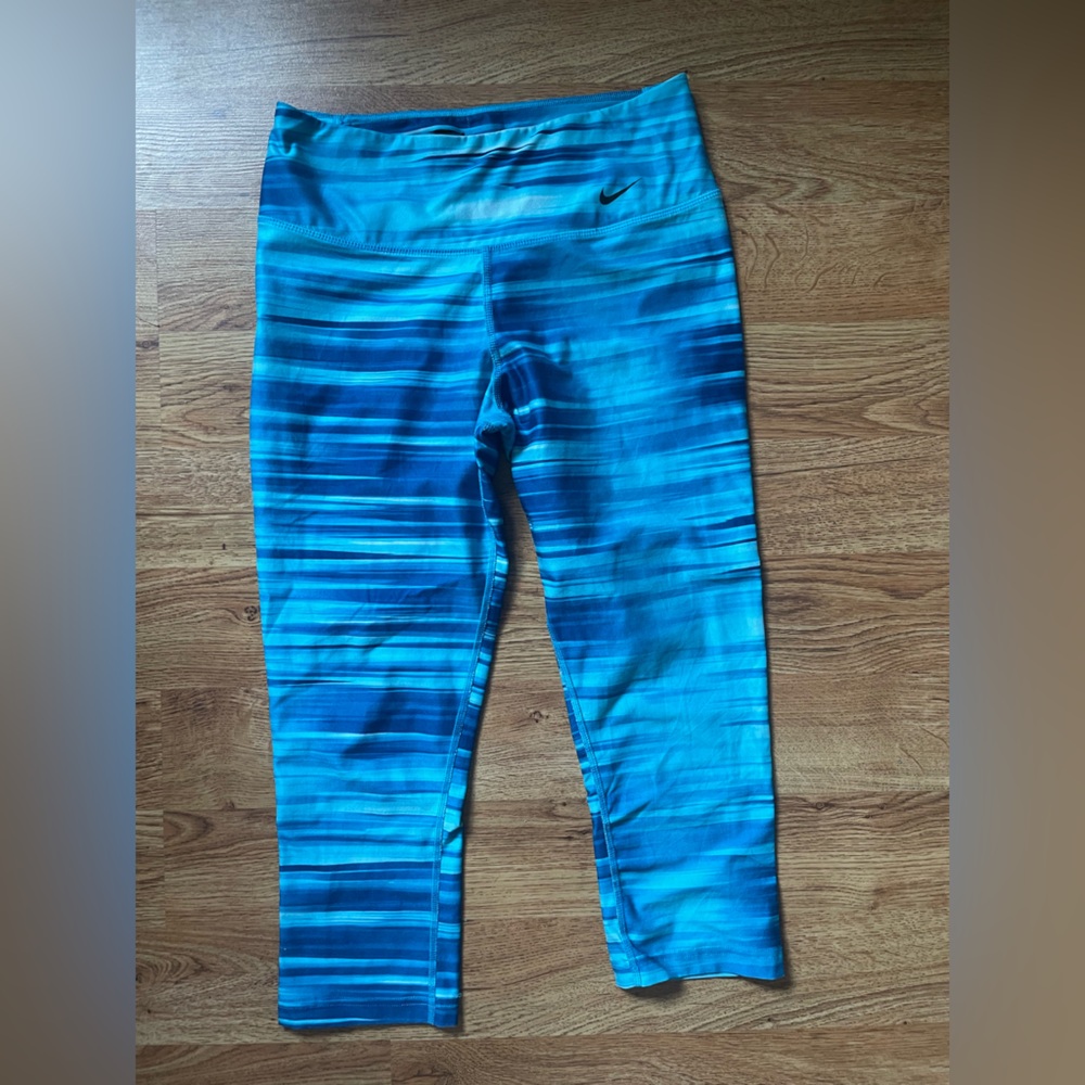 Nike Dri-FIT Blue Striped Leggings